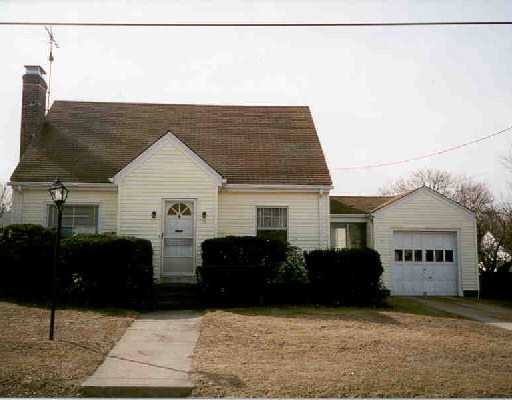 17 Hamilton Road Cranston, RI 02910 - Photo 1 of 1 Exterior Front.