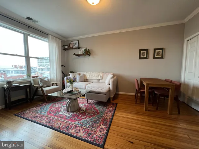 $2,600 | 1830 California Street Northwest, Unit 8, Washington, DC 20009