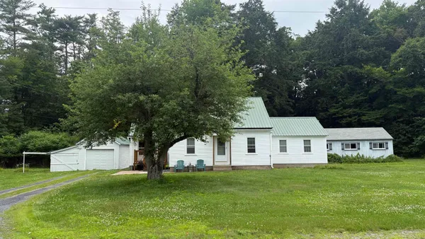 $425,000 | 27 Ainsworth Road, Claremont, NH 03743