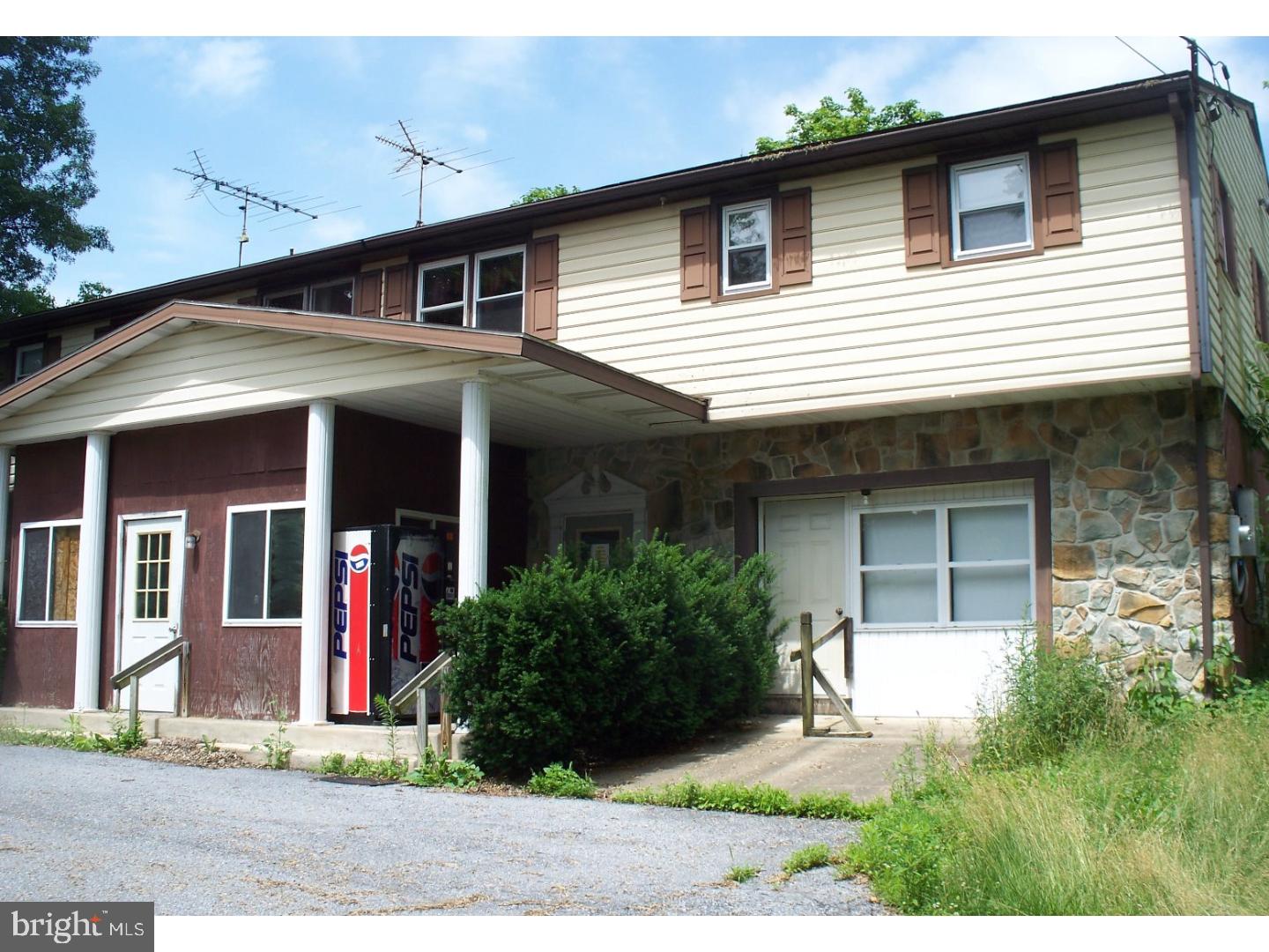 29 Witman Road Womelsdorf, PA 19567 - Photo 1 of 14 Exterior Front