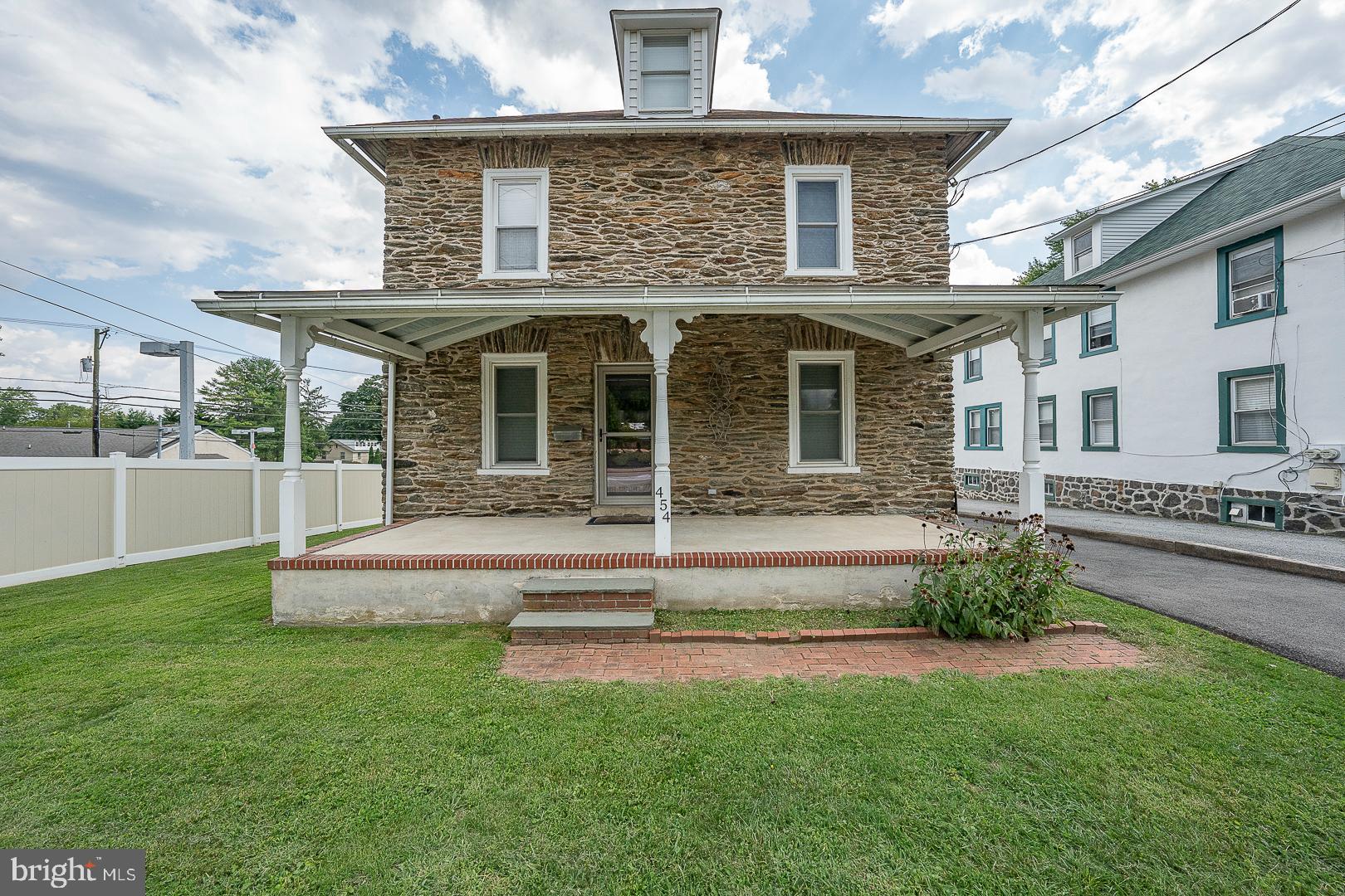 454 Upper Gulph Road Wayne, PA 19087 - Photo 1 of 57