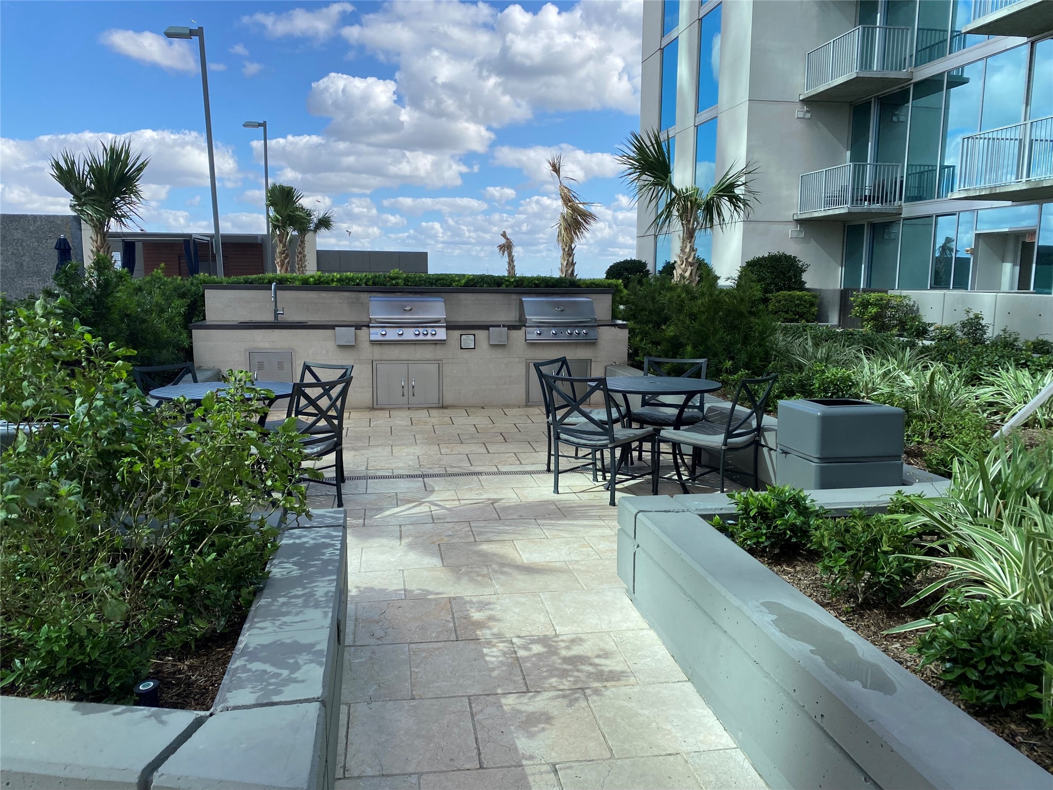 5925 Almeda Road, Unit 11002 Houston, TX 77004 - Photo 3 of 32