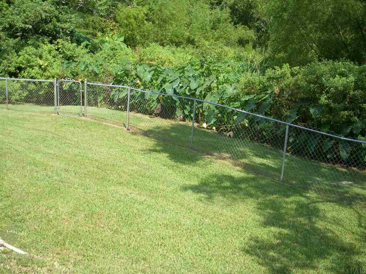 2960 Ranchette Square Gulf Breeze, FL 32563 - Photo 8 of 37 Gallery Image 8