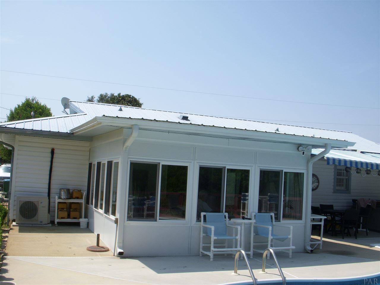 2960 Ranchette Square Gulf Breeze, FL 32563 - Photo 10 of 37 Gallery Image 10