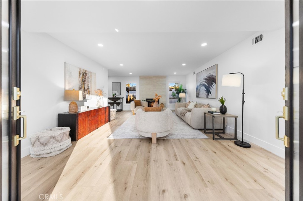 1714 Kingston Road Placentia, CA 92870 - Photo 4 of 35