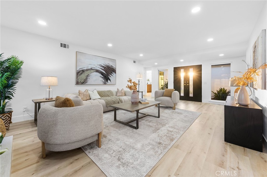 1714 Kingston Road Placentia, CA 92870 - Photo 5 of 35