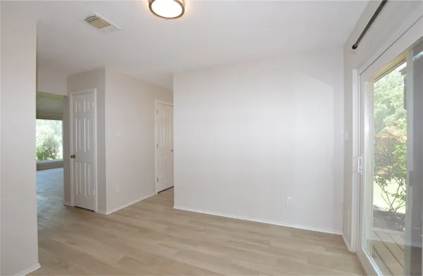 $2,000 | 703 Flower Field Court, Pearland, TX 77584