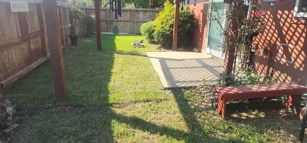 $2,000 | 703 Flower Field Court, Pearland, TX 77584