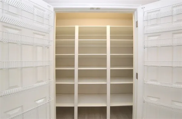 $2,000 | 703 Flower Field Court, Pearland, TX 77584