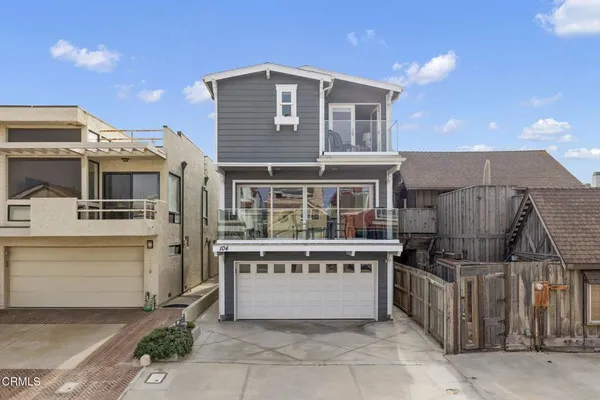 $2,750,000 | 104 La Brea Street, Oxnard, CA 93035