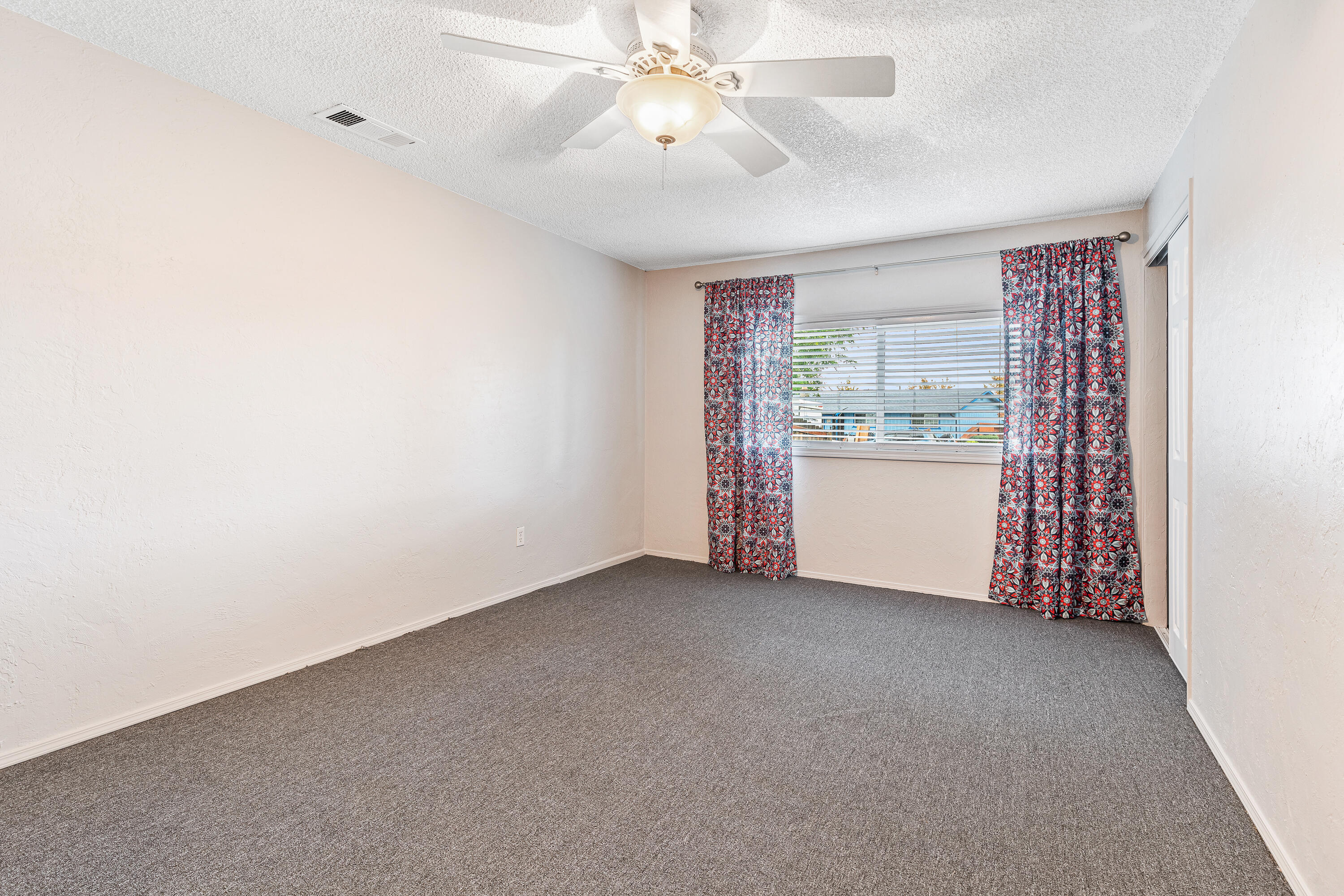 8034 Division Road White City, OR 97503 - Photo 22 of 31 Bonus Room - Garage Conversion
