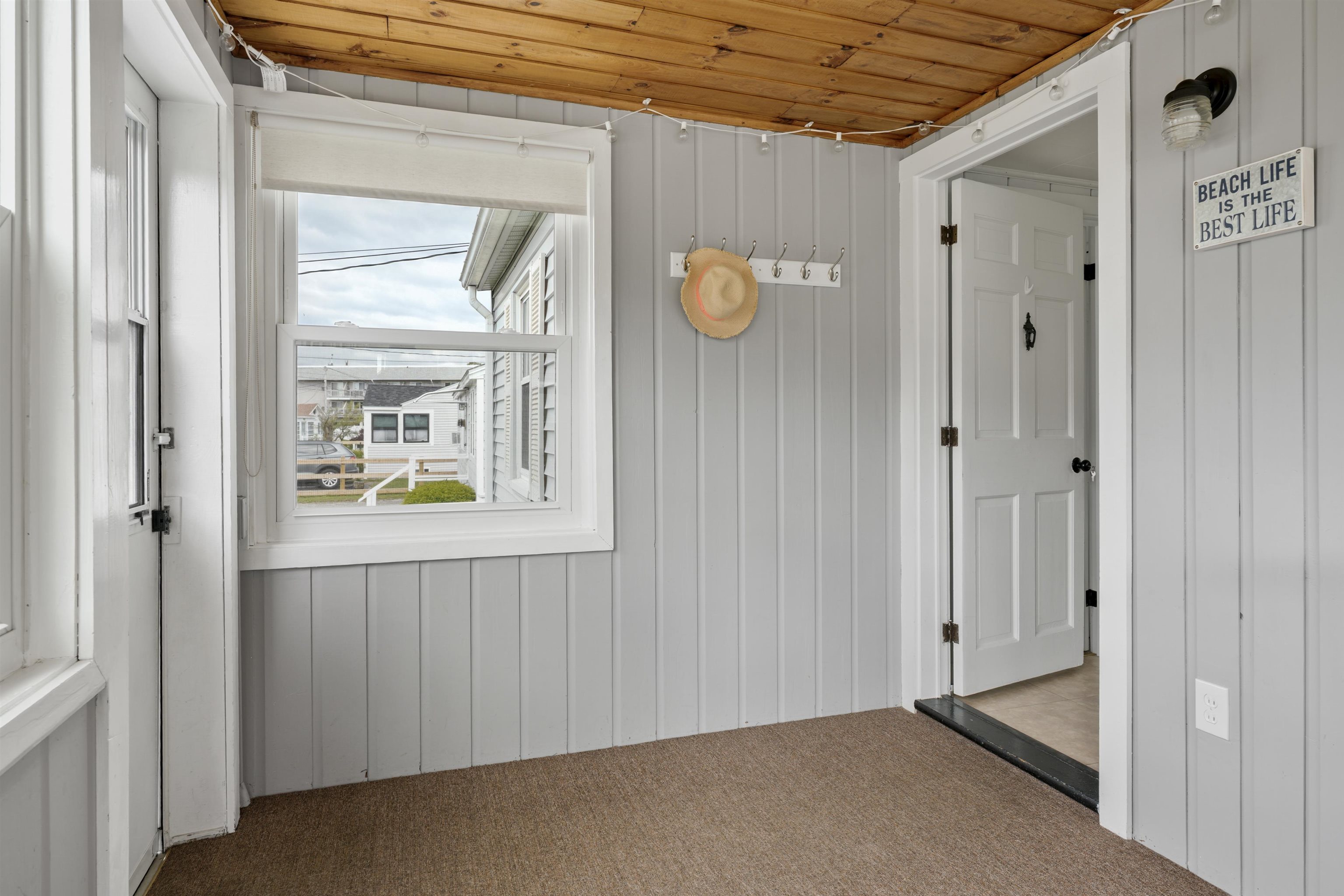 8 Red Coat Lane Hampton, NH 03842 - Photo 5 of 23