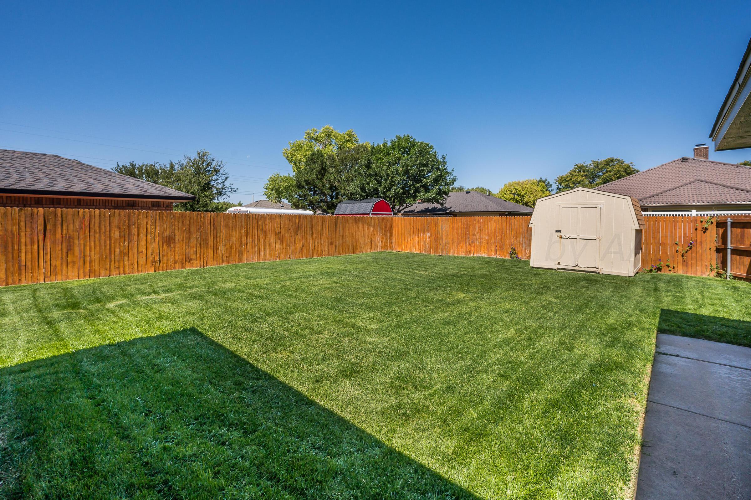 7304 Old Kent Road Amarillo, TX 79109 - Photo 20 of 22 Back Yard