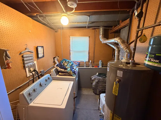 a view of a storage & utility room