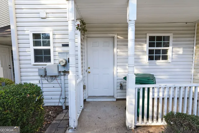 $164,900 | 6344 Wellington Walk Way, Lithonia, GA 30058