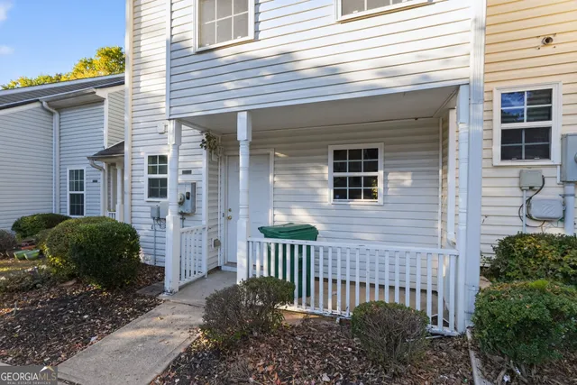 $164,900 | 6344 Wellington Walk Way, Lithonia, GA 30058