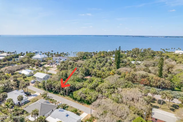 a view of lake and ocean