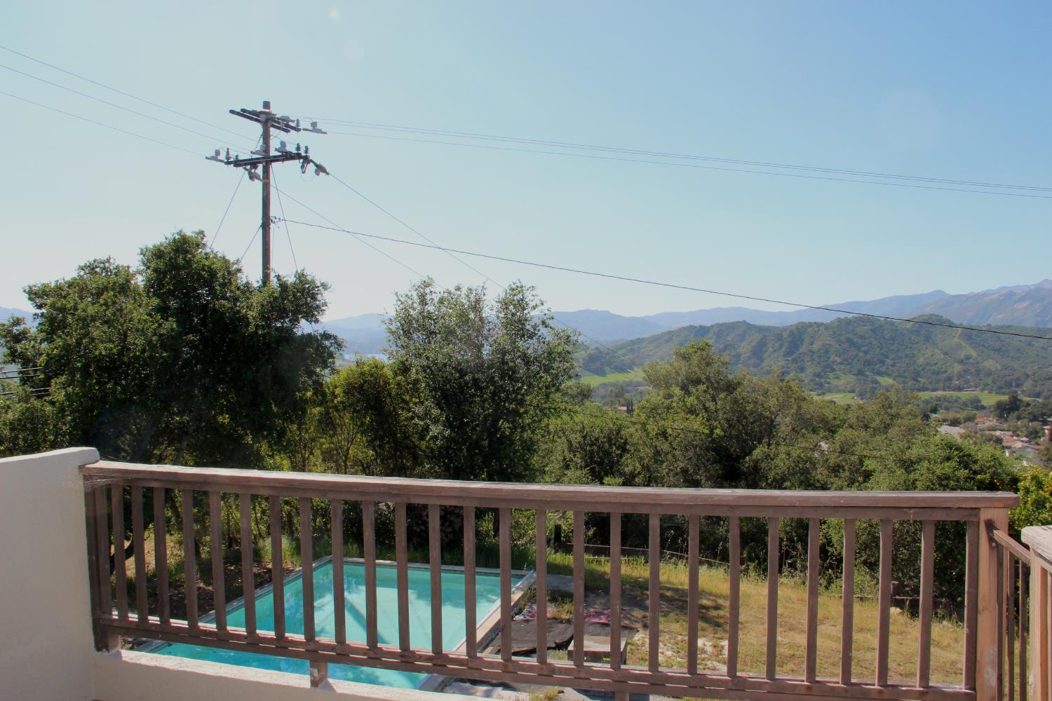 290 Encino Drive Oak View, CA 93022 - Photo 12 of 14 a view of a balcony