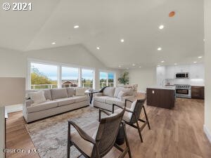 2333 North Fork Road Seaside, OR 97138 - Photo 5 of 32 Gallery Image 5