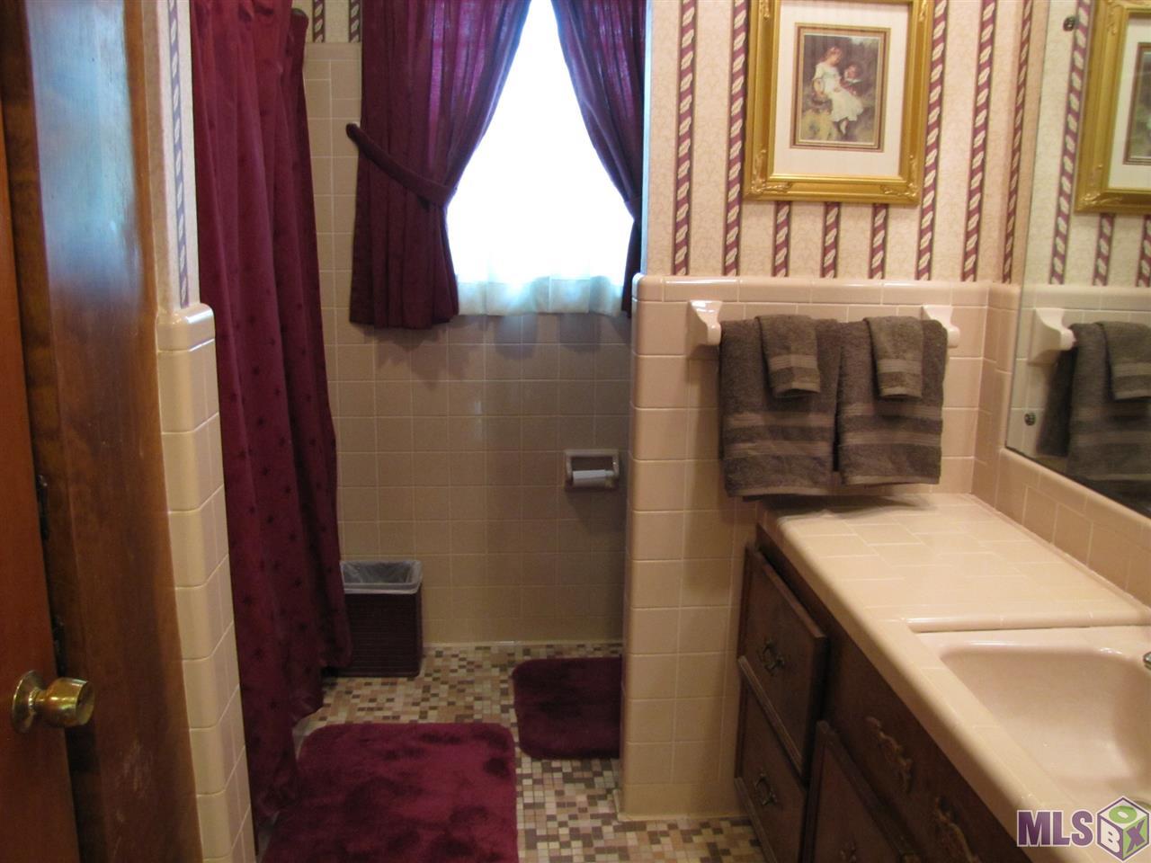 10336 Oliphant Road Baton Rouge, LA 70809 - Photo 3 of 16