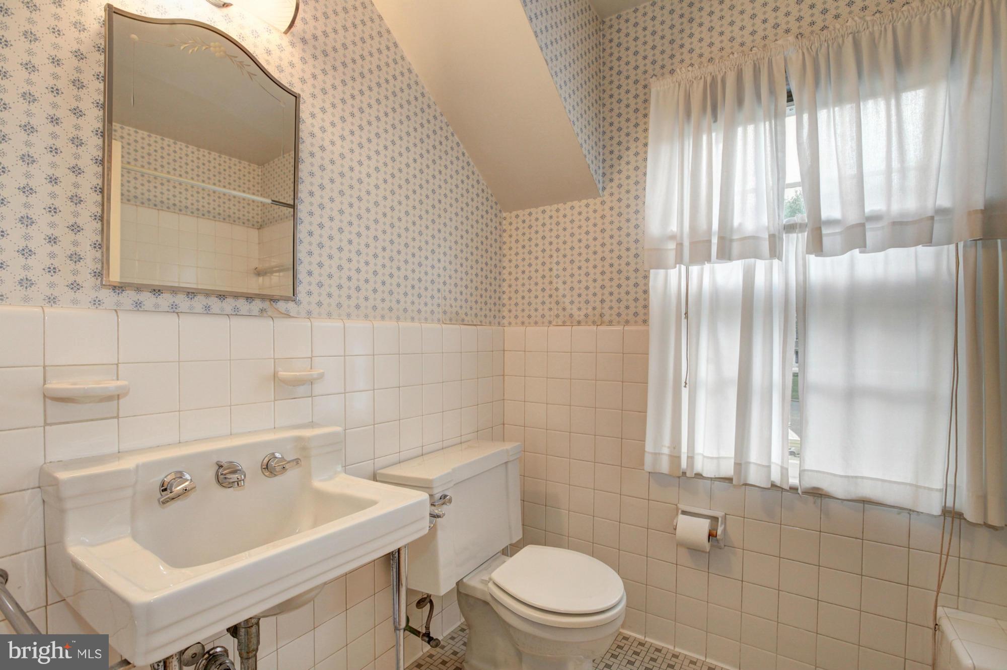 3723 Cardiff Road Chevy Chase, MD 20815 - Photo 21 of 30 Bath (Master)