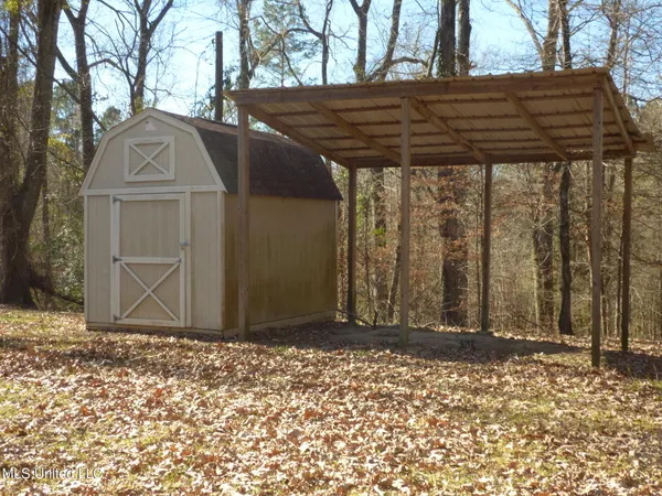 $249,900 | 89 Robins Lake Road, Natchez, MS 39120