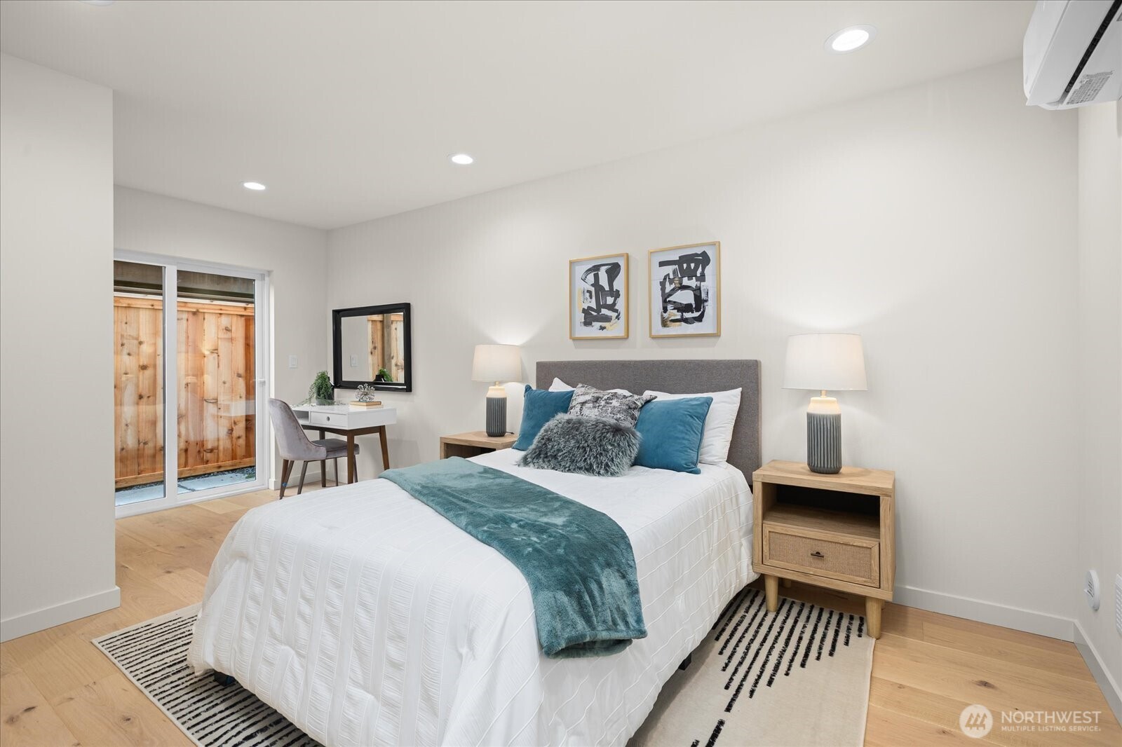 4222 Meridian Avenue North, Unit B Seattle, WA 98103 - Photo 12 of 14