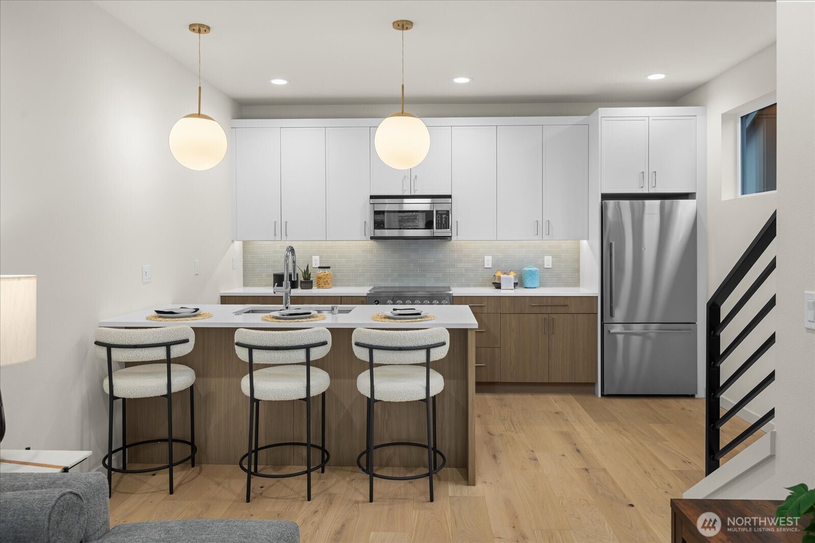 4222 Meridian Avenue North, Unit B Seattle, WA 98103 - Photo 6 of 14