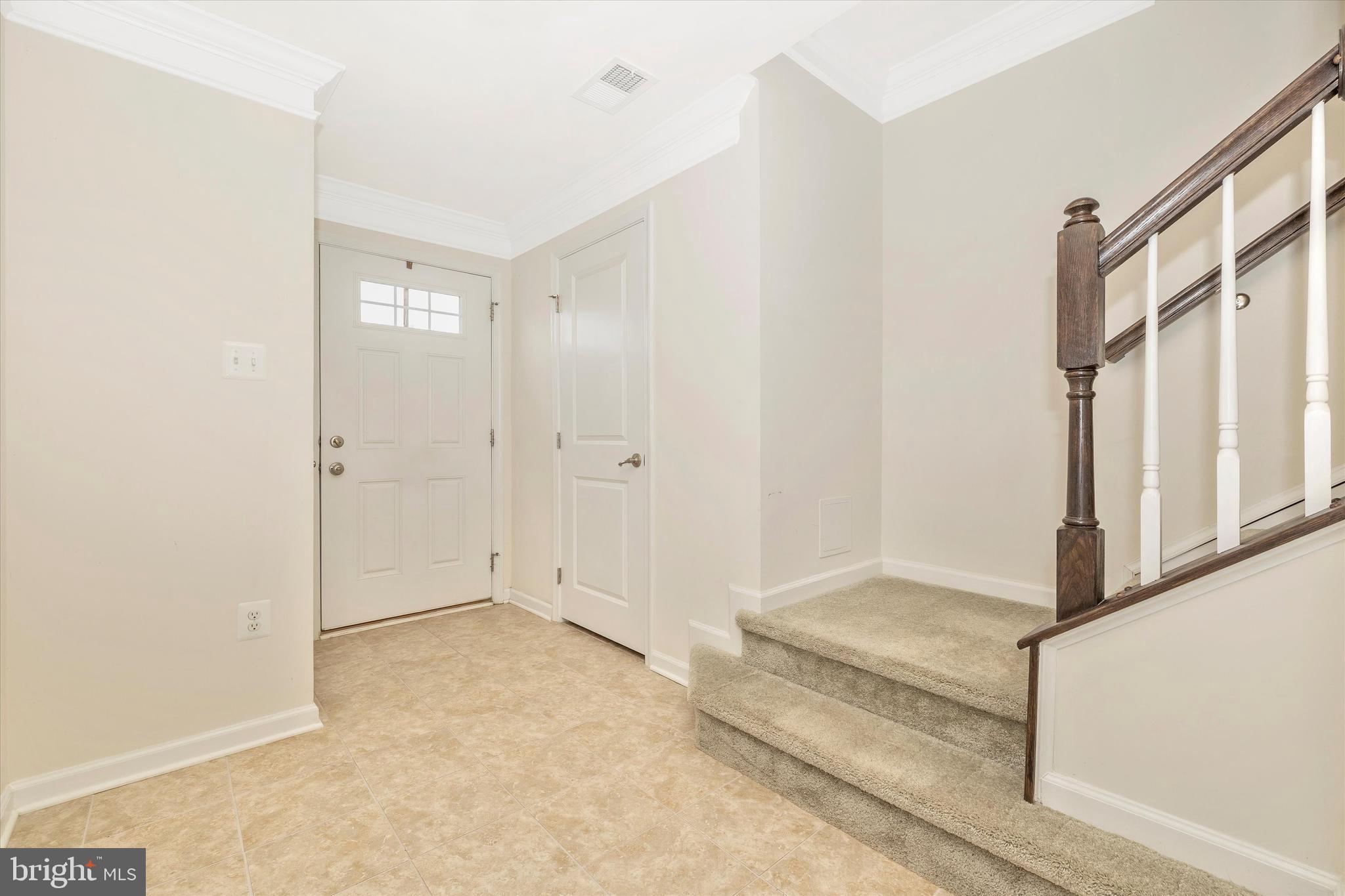 6357 Walcott Lane Frederick, MD 21703 - Photo 3 of 55 Entryway