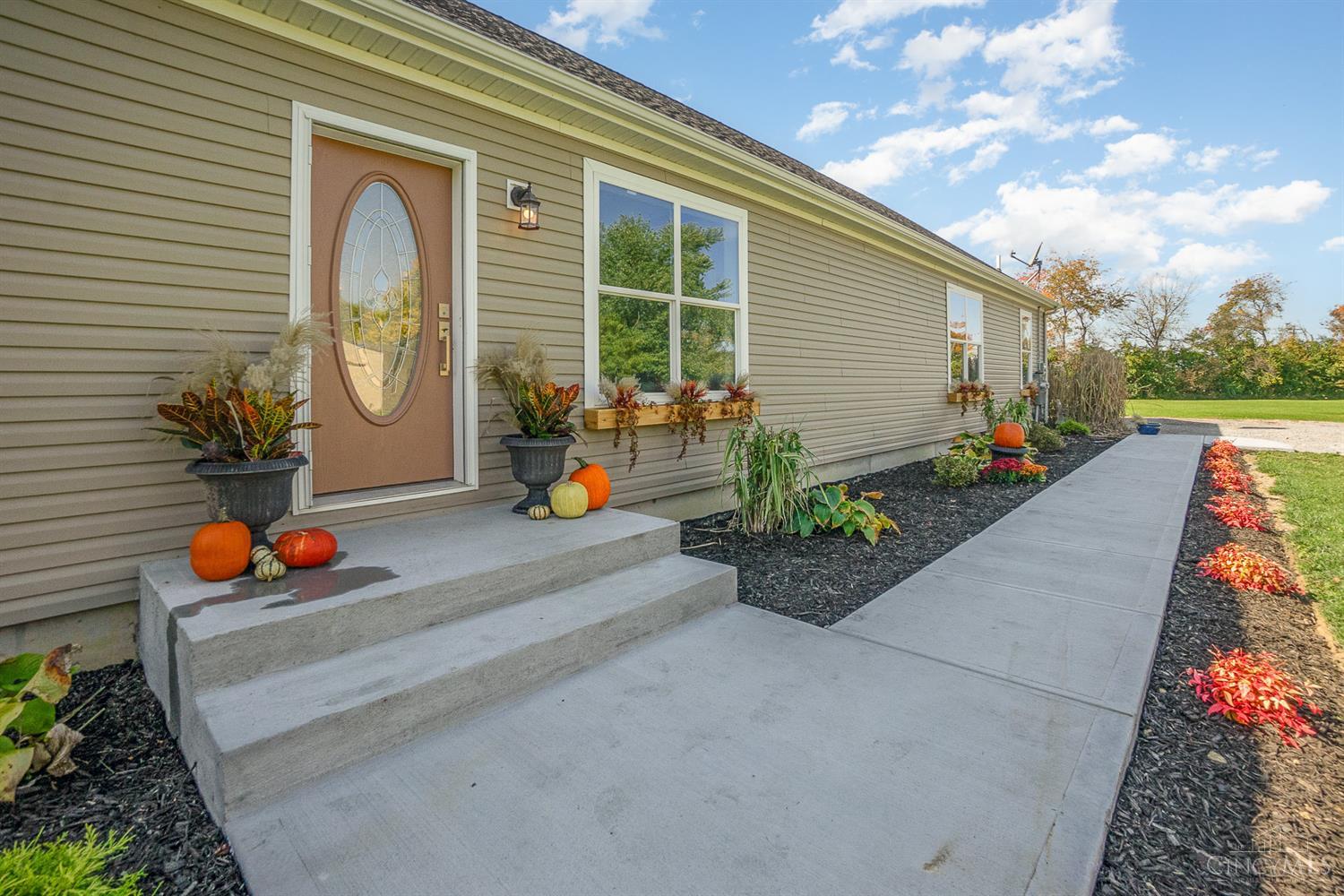 1027 Robinson Road Hamilton, OH 45013 - Photo 6 of 40