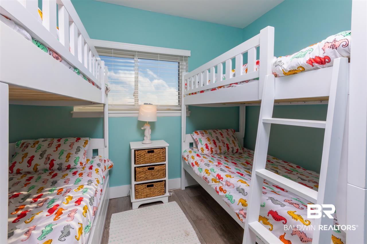 375 Plantation Road, Unit 5411 Gulf Shores, AL 36542 - Photo 16 of 29 Guest Bedroom