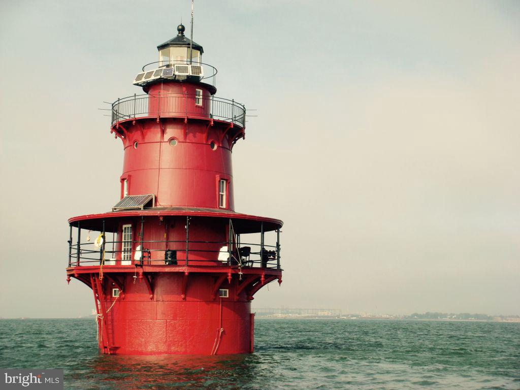 Middle Ground Lighthouse Newport News, VA 23607 - Photo 2 of 10