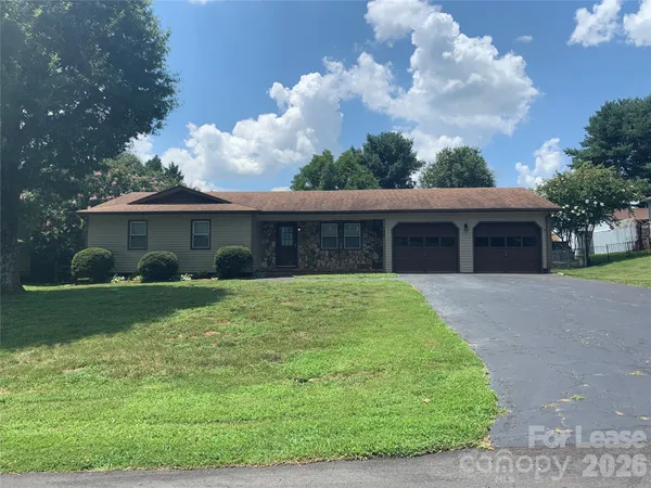 $1,900 | 2995 Wonderland Lane, Conover, NC 28613