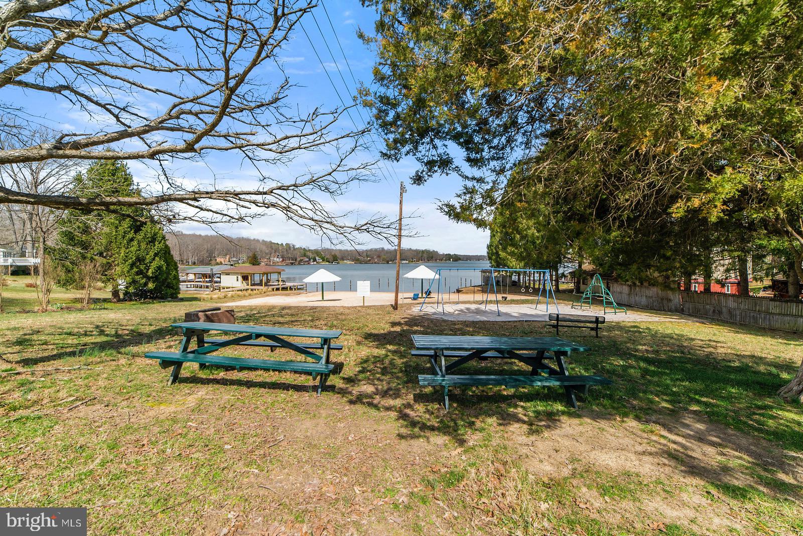 67 Ash Road Louisa, VA 23093 - Photo 45 of 66 Community picnic area