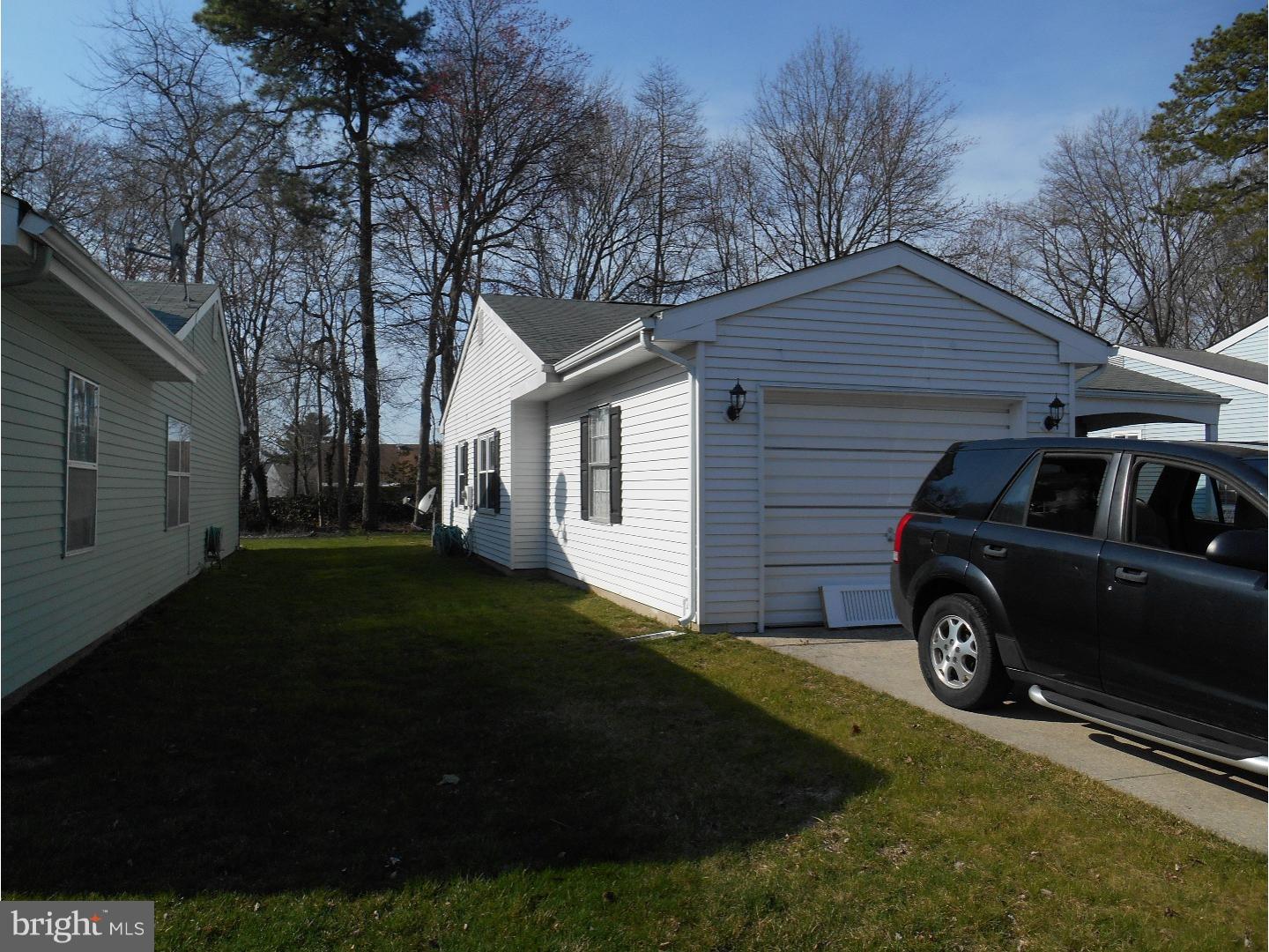 65 Sheffield Place Southampton, NJ 08088 - Photo 2 of 16 Side Yard