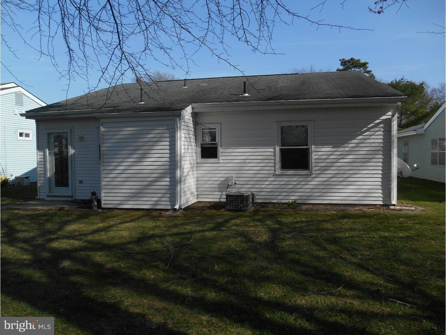 65 Sheffield Place Southampton, NJ 08088 - Photo 3 of 16 Exterior Back