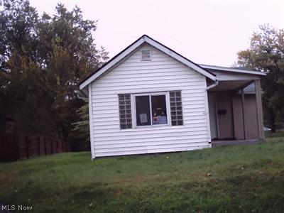 871 Springdale Street Akron, OH 44310 - Photo 1 of 1
