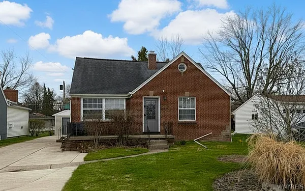 $349,000 | 723 Longmeadow Road, Amherst, NY 14226