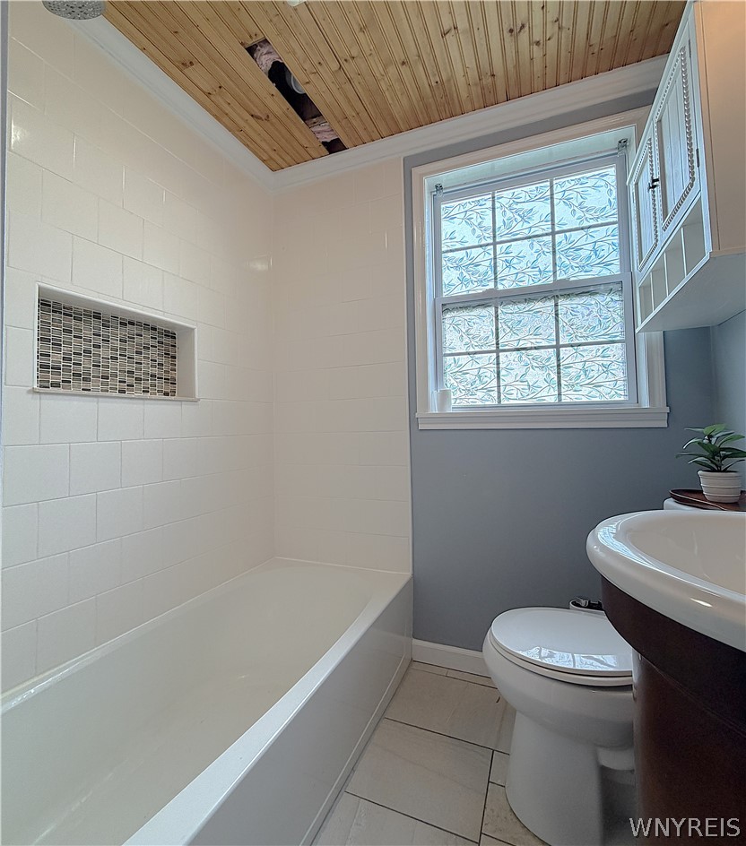 723 Longmeadow Road Amherst, NY 14226 - Photo 15 of 43