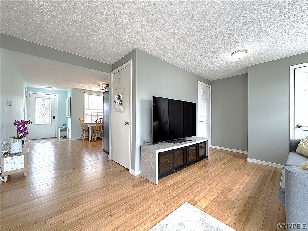 723 Longmeadow Road Amherst, NY 14226 - Photo 10 of 43