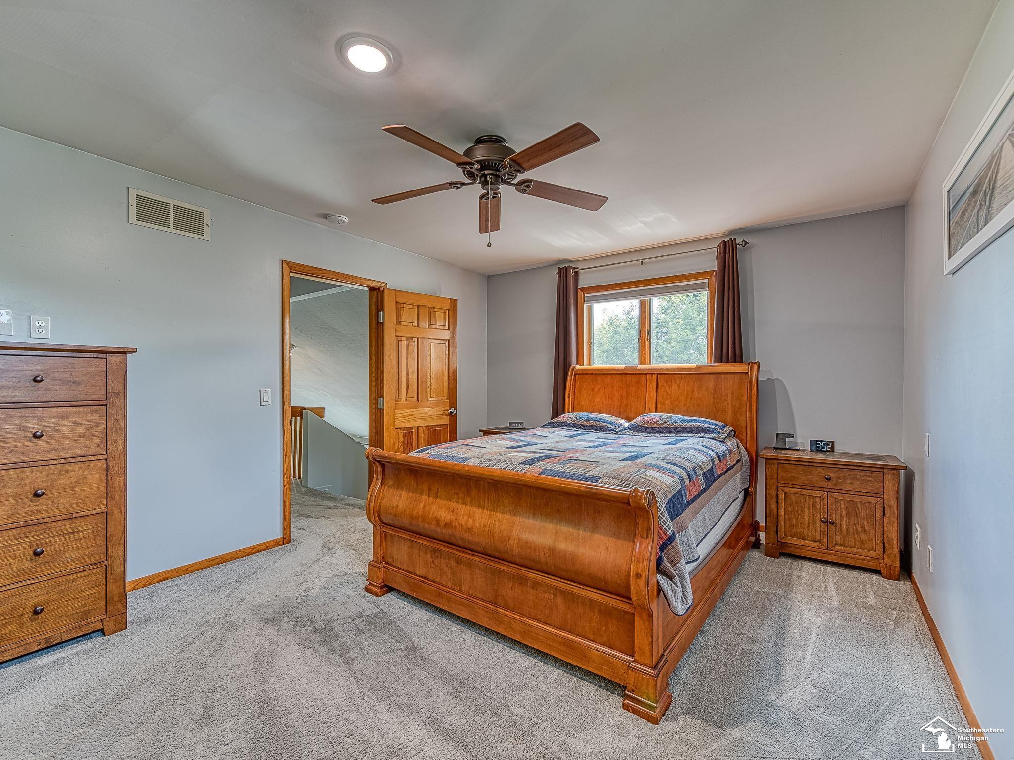 16669 Davis Road Dundee, MI 48131 - Photo 18 of 63 50146454-3d799228-c477-4668-93c8-e1464adf91fe.JPG