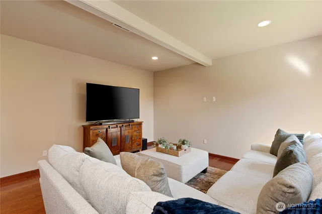 $870,000 | 17009 138th Avenue East, Puyallup, WA 98374