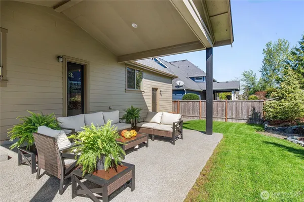 $825,000 | 17009 138th Avenue East, Puyallup, WA 98374
