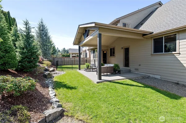 $825,000 | 17009 138th Avenue East, Puyallup, WA 98374