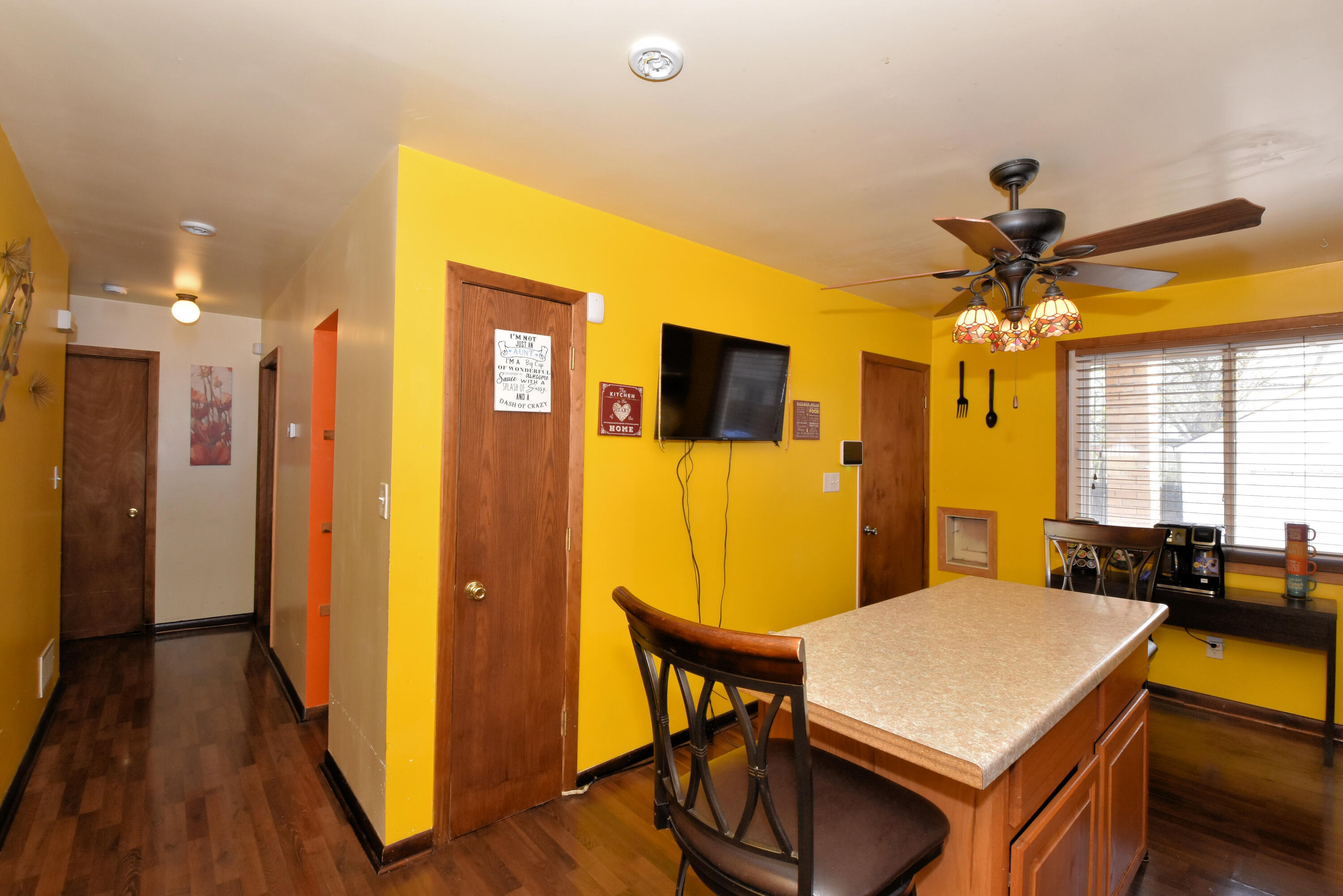 4040 North 11th Street Milwaukee, WI 53209 - Photo 12 of 34 I am loving this space!