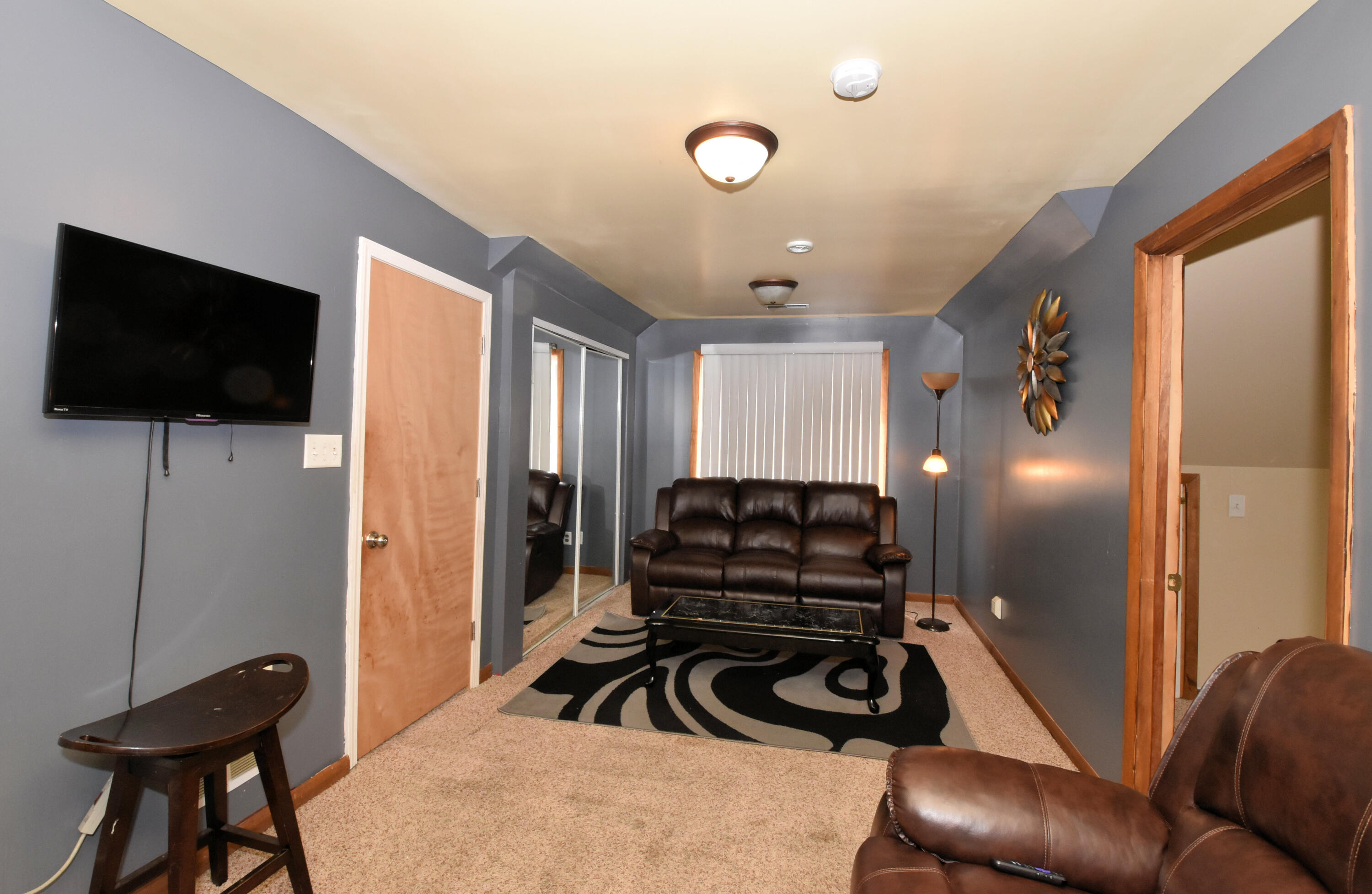 4040 North 11th Street Milwaukee, WI 53209 - Photo 19 of 34 Awesome Gaming Space