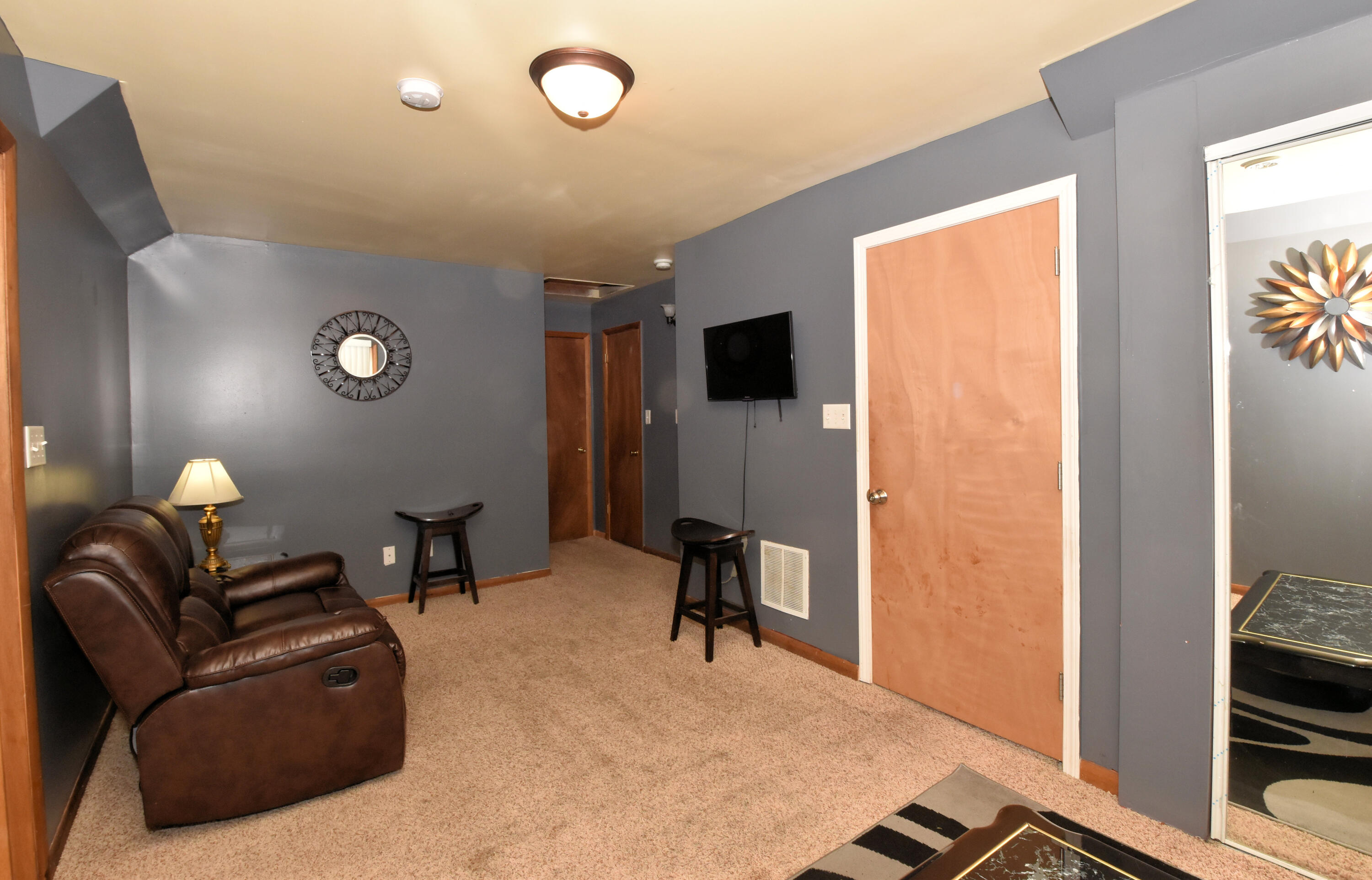 4040 North 11th Street Milwaukee, WI 53209 - Photo 20 of 34 Closets in here too