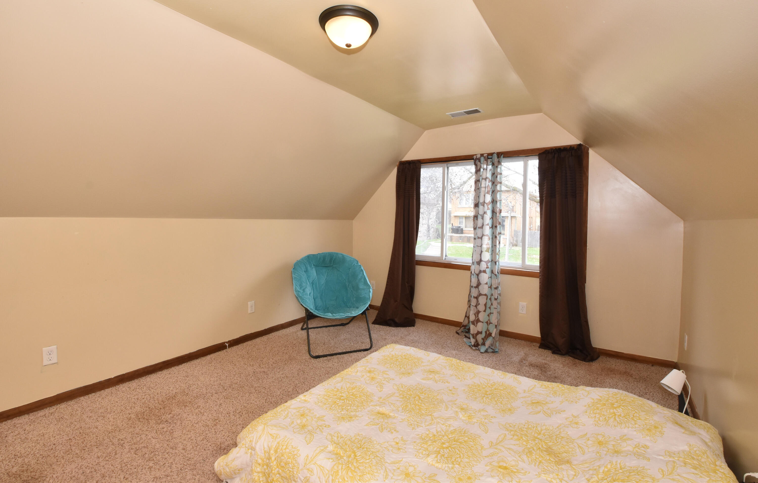 4040 North 11th Street Milwaukee, WI 53209 - Photo 24 of 34 Closets galore