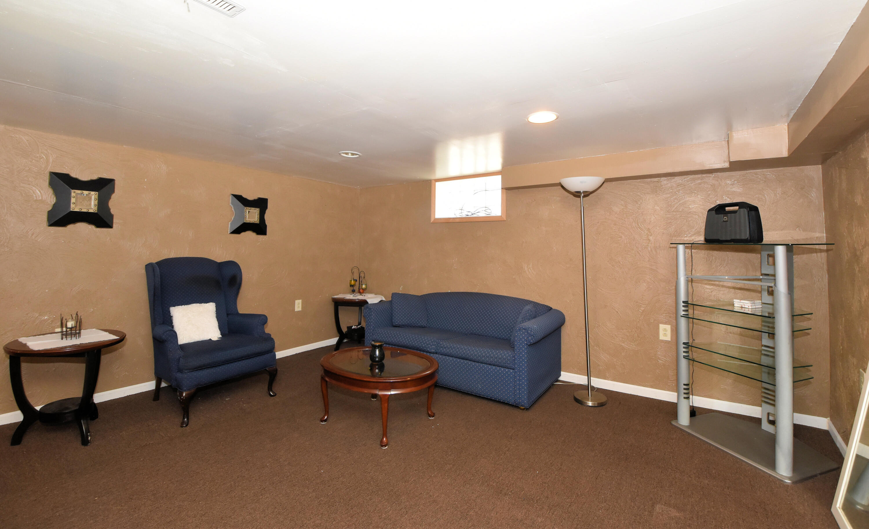 4040 North 11th Street Milwaukee, WI 53209 - Photo 28 of 34 Bonus bathroom in lower level.
