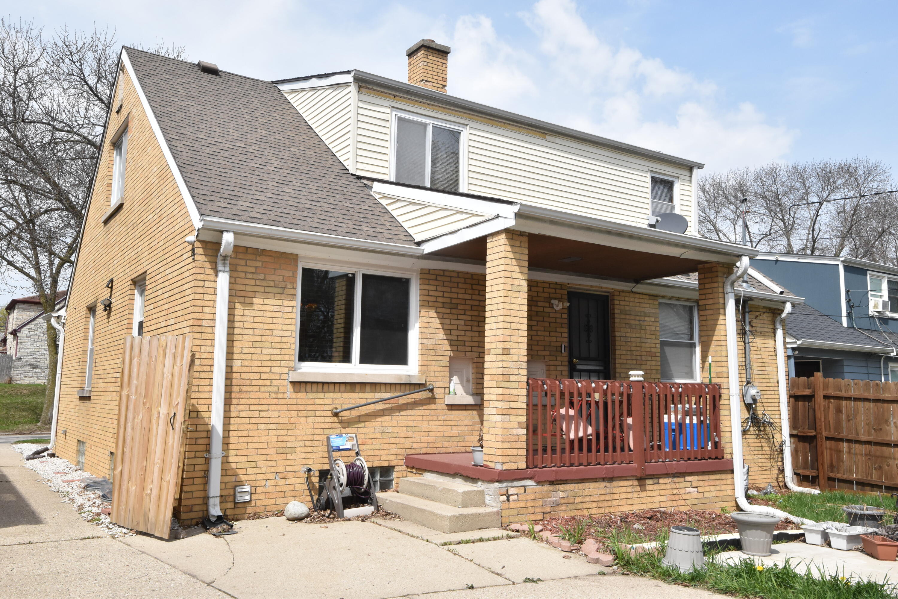 4040 North 11th Street Milwaukee, WI 53209 - Photo 32 of 34 Back